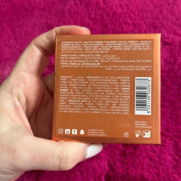 Huda Beauty Topaz Obsessions Eyeshadow Palette - Picture 2 of 3